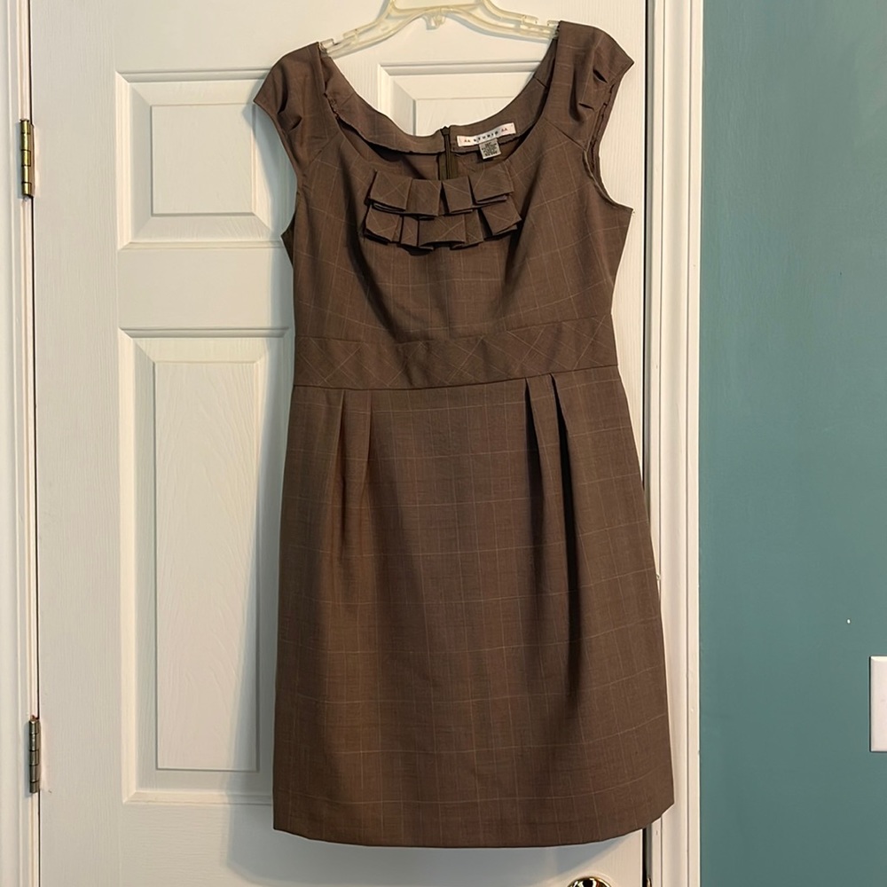 Womens dress size 12P sleeveless AA Studio